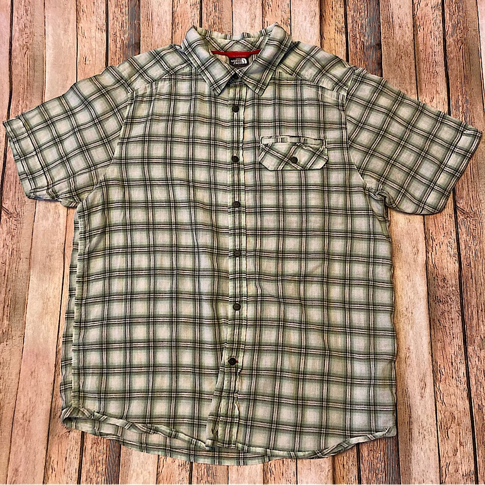 The North Face Button Up Men’s Large Green Plaid Organic Cotton Shirt Pockets